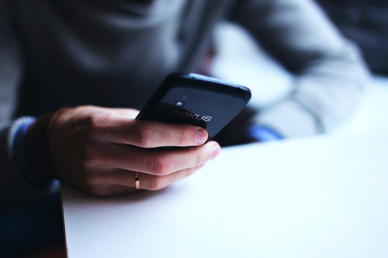 Ricerche di attività con dispositivo mobile